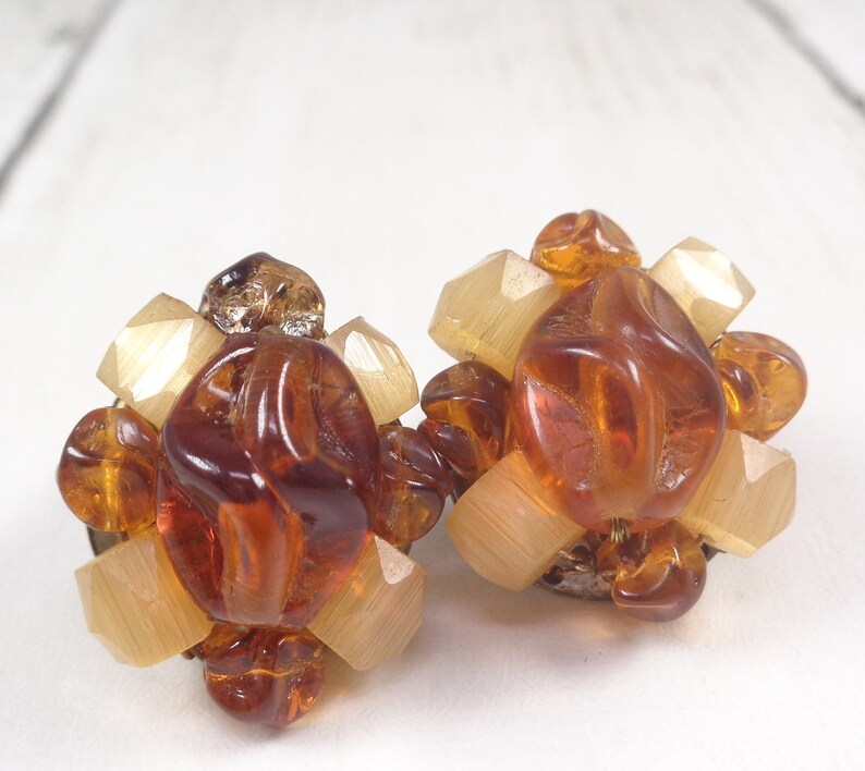 Vintage 1960s Honey Tones Cluster Bead Clip On Earrings. West Germany. image 2