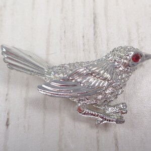 Enchanting Signed Vintage Sarah Coventry Silver-tone 'Early Bird' Brooch Wren/Sparrow Bird Brooch image 5