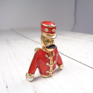 Quality Vintage Gold-Plated Nutcracker Brooch by Designer Keyes Enamel, Faux Pearl and Crystal image 2