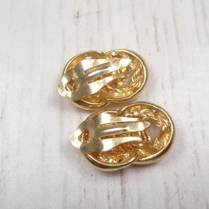 Elegant Vintage Gold-tone Clip-on Earrings Chain/Link Design image 4