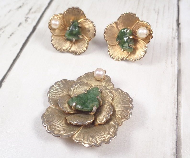 Vintage 60s Camelia Flower Brooch with Faux Pearls/Jade & Matching Screw Back Earrings. image 1