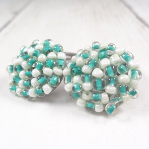 Vintage 1960s Mint Green and White Bead Clip On Earrings image 2