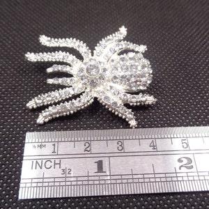 Vintage Silver-Tone Spider Brooch with Clear Glass Cabochons Sparkly Arachnid Tarantula Elegance for Your Collection image 8