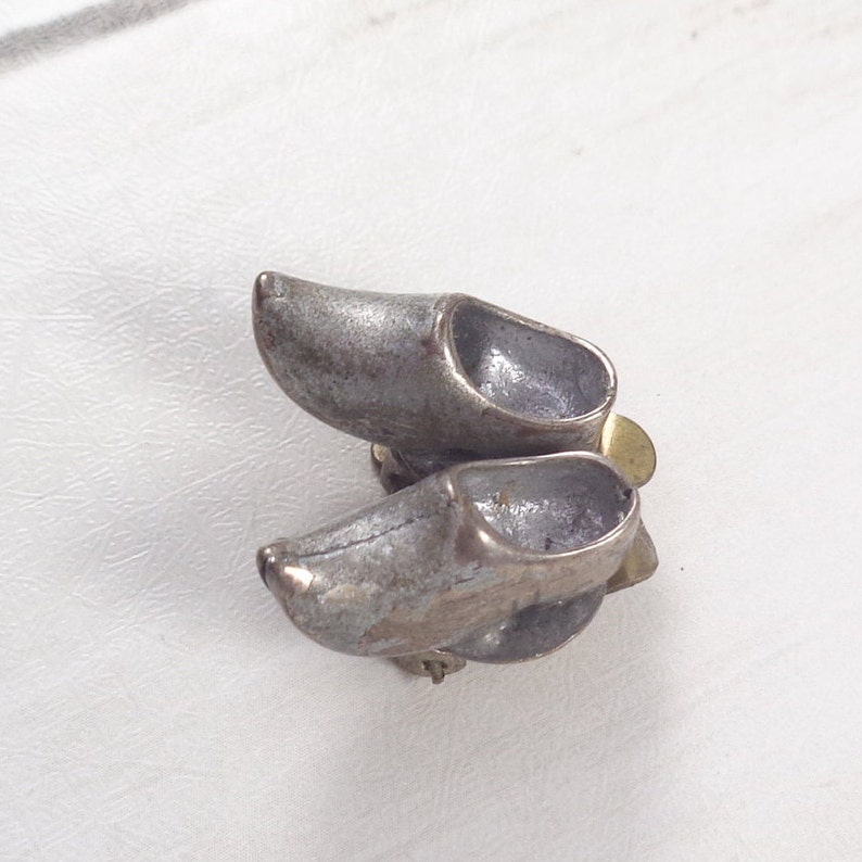 Vintage 50s Dutch Clog Clip On Earrings. Silver Tone Clog Earrings. Unusual. image 7