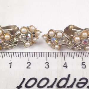 Vintage 1960s Jewelcraft Gold Tone Faux Pearl and Aurora Borealis Clip On Earrings image 6