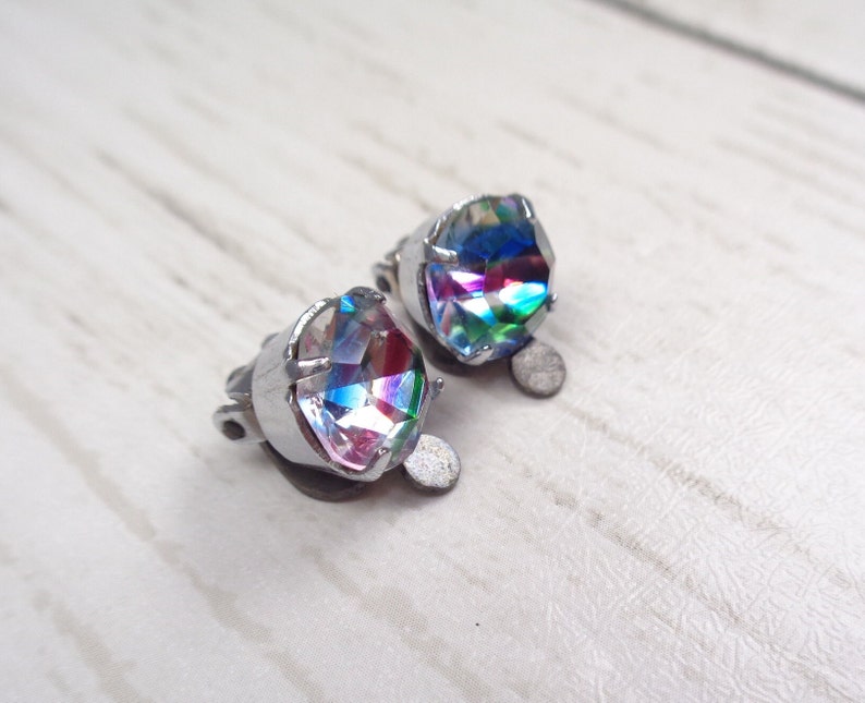 Vintage 1950s Rainbow Crystal Clip-On Earrings 画像 3