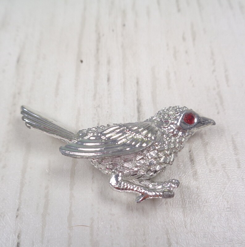 Enchanting Signed Vintage Sarah Coventry Silver-tone 'Early Bird' Brooch Wren/Sparrow Bird Brooch image 8