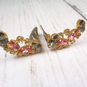 Elegant 1960s Vintage Gold Tone Clip-On Earrings with Pink, Grey and Clear Crystals image 5