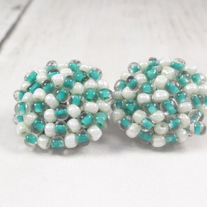 Vintage 1960s Mint Green and White Bead Clip On Earrings image 3