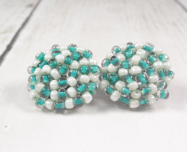 Vintage 1960s Mint Green and White Bead Clip On Earrings image 3