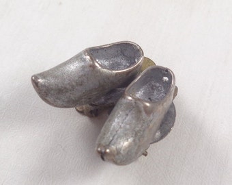 Vintage 50s Dutch Clog Clip On Earrings. Silver Tone Clog Earrings. Unusual.