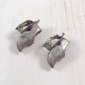 Vintage 50s Dutch Clog Clip On Earrings. Silver Tone Clog Earrings. Unusual. image 3
