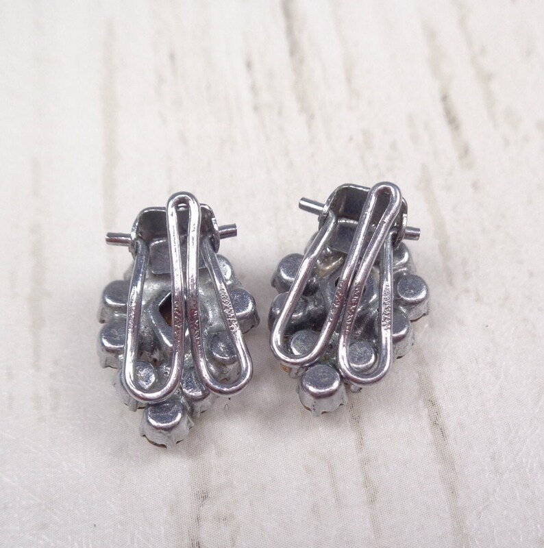 Small 1950s Vintage Silver Tone Clip-On Earrings with Clear Sparkling Rhinestones image 7