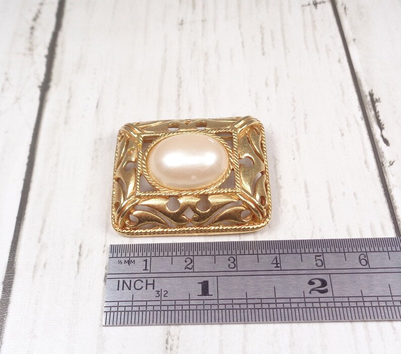 Signed Vintage Richelieu Brooch from the 1960s with Faux Pearl image 2