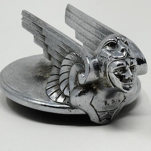 1929-31 Chevrolet aviator winged goddness viking hood ornament radiator cap