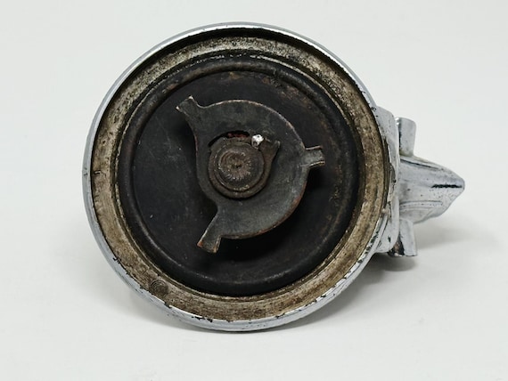 1929-31 Chevrolet Aviator Winged Goddness Viking Hood Ornament