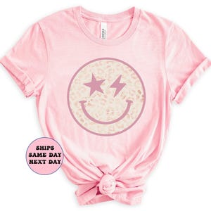 Cute Smile Shirt - Smiley Face Shirt - Happy Face Shirt - Happy Face For Men And Women - Mother’s day gift - Positive Vibes T-shirt,feminist