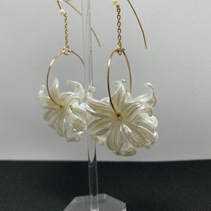 White lily flower earrings