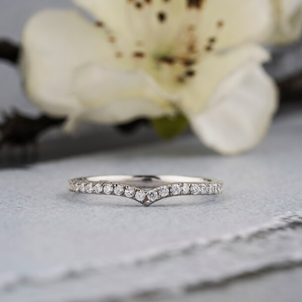 Round Brilliant Cut Lab Grown Diamonds V Shape Full Eternity Wedding Ring In White/Yellow/Rose Gold