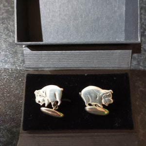 Boxed Sterling 925 Silver Vintage Cufflinks in the form of a Cute Pair of Pigs