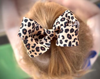 Cheeta Print Bow, Leopard Print Bow, Botique Bow, Cheeta Bow, Hair Bow for Babies, Toddler Bow, Zoo Print Bow, Gift for Baby, Bow on a Clip