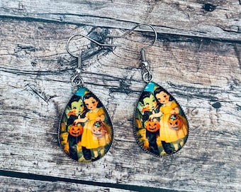Adorable Halloween Retro Gothic Horror Fright Love Earrings