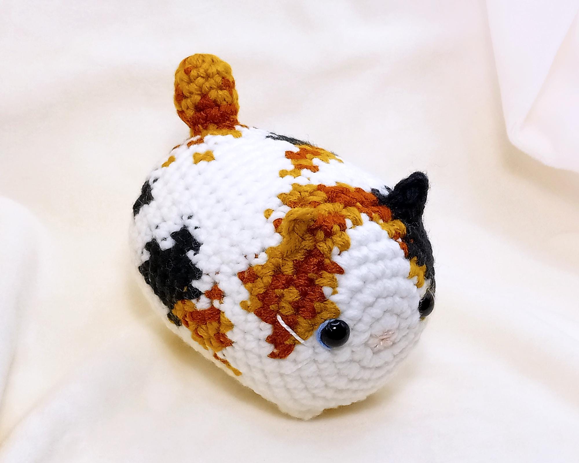 Japanese Bobtail Loaf Cat * Amigurumi Crochet Plush * Finished