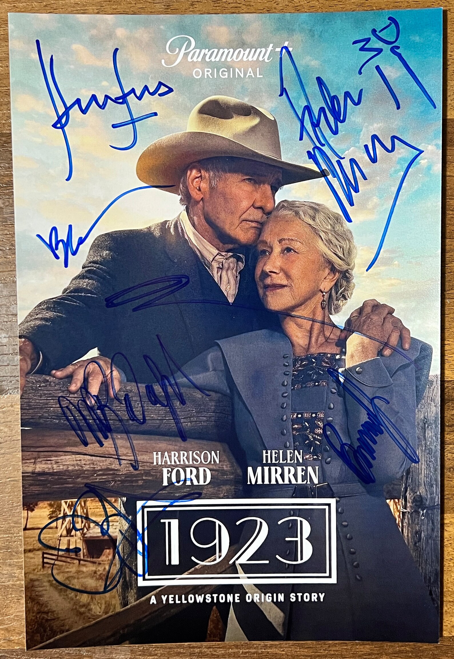 YELLOWSTONE CAST signed autographed photo COA Hologram main image 0