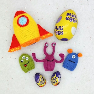 PDF Easter Knitting Pattern Space Rocket & Aliens Egg Cover DK Gift Charity knit EASY Easter Egg Hunt Mini Eggs Toy Puppet Creme Egg Cadbury