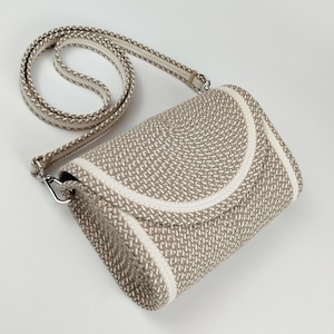 Petit sac à bandoulière pour femme. Sac en corde de coton. Embrayage. Cadeau pour elle. Mini sac. Sac bandoulière