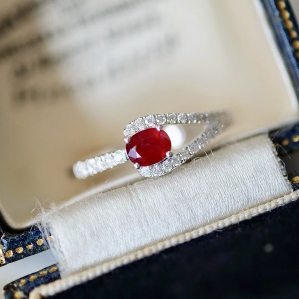 Genuine ruby ring/18k solid gold oval cut ruby ring/real ruby engagement ring/unique dainty ruby ring gold/Natural ruby jewelry/elegant ring