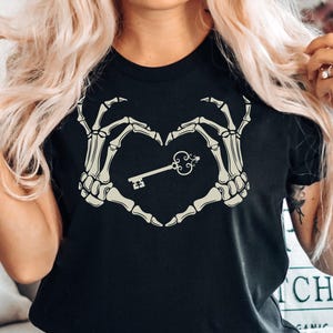 Skeleton Heart Halloween Shirt, Romantic Goth Skeleton Hands Graphic Tee