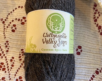 Wensleydale Worsted Yarn- Dark/natural