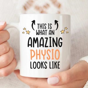 This is What an Amazing Physiotherapist Looks Like Mug, Physio Gift, Physio Gift, Coffee Gift