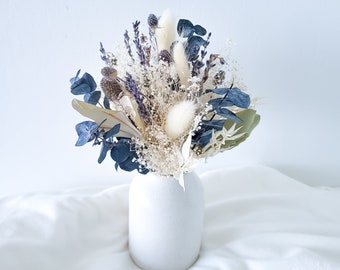 Dried Floral arrangement, floral centrepiece, dried flower bouquet, dried flower vase, blue and white arrangement, DYI flowers for wedding