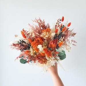 Burnt Orange Bridal Bouquet, orange and green bride, Boho Wedding Bouquet, summer Wedding, bridal Fall Wedding, Rustic Elopement Bouquet
