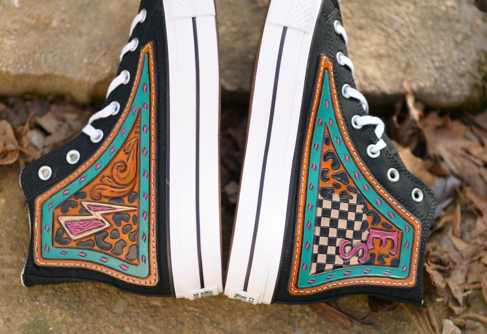 スニーカー CONVERSE ALL STAR leather cross CUSTOM Customizable Hand-tooled Leather on Converse - Etsy