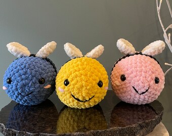 Animal relleno de abeja de ganchillo