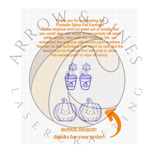 Puede incluir: Un archivo de dise&ntilde;o digital para cortar con l&aacute;ser pendientes de oto&ntilde;o de especias de calabaza. El dise&ntilde;o incluye dos tazas de caf&eacute; con una calabaza dentro y una hoja en la parte superior, y dos calabazas de jack-o'-lantern. El texto "Pumpkin Spice Fall Earrings!" y "BONUS DESIGN! thanks for your order!" tambi&eacute;n est&aacute; incluido en el dise&ntilde;o.