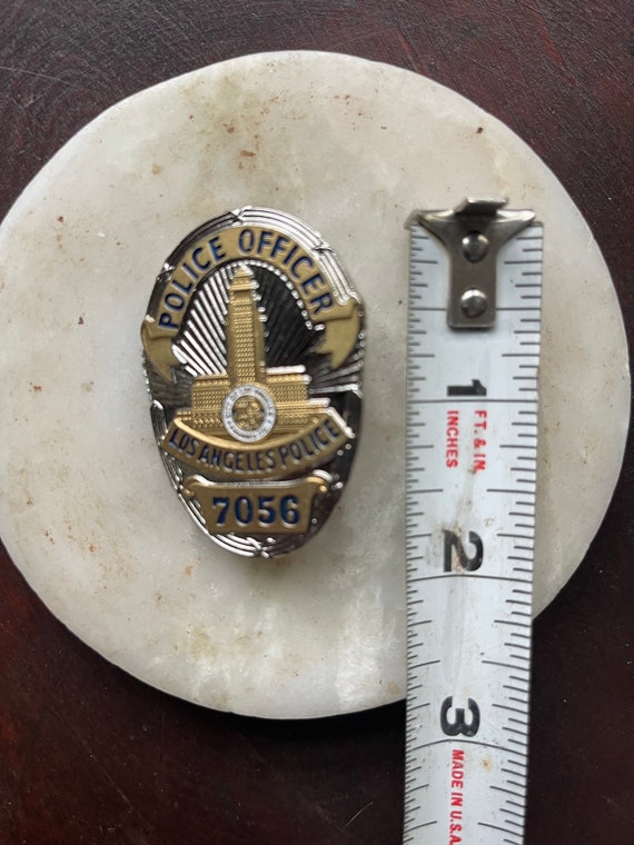 Los Angeles police badge/pin