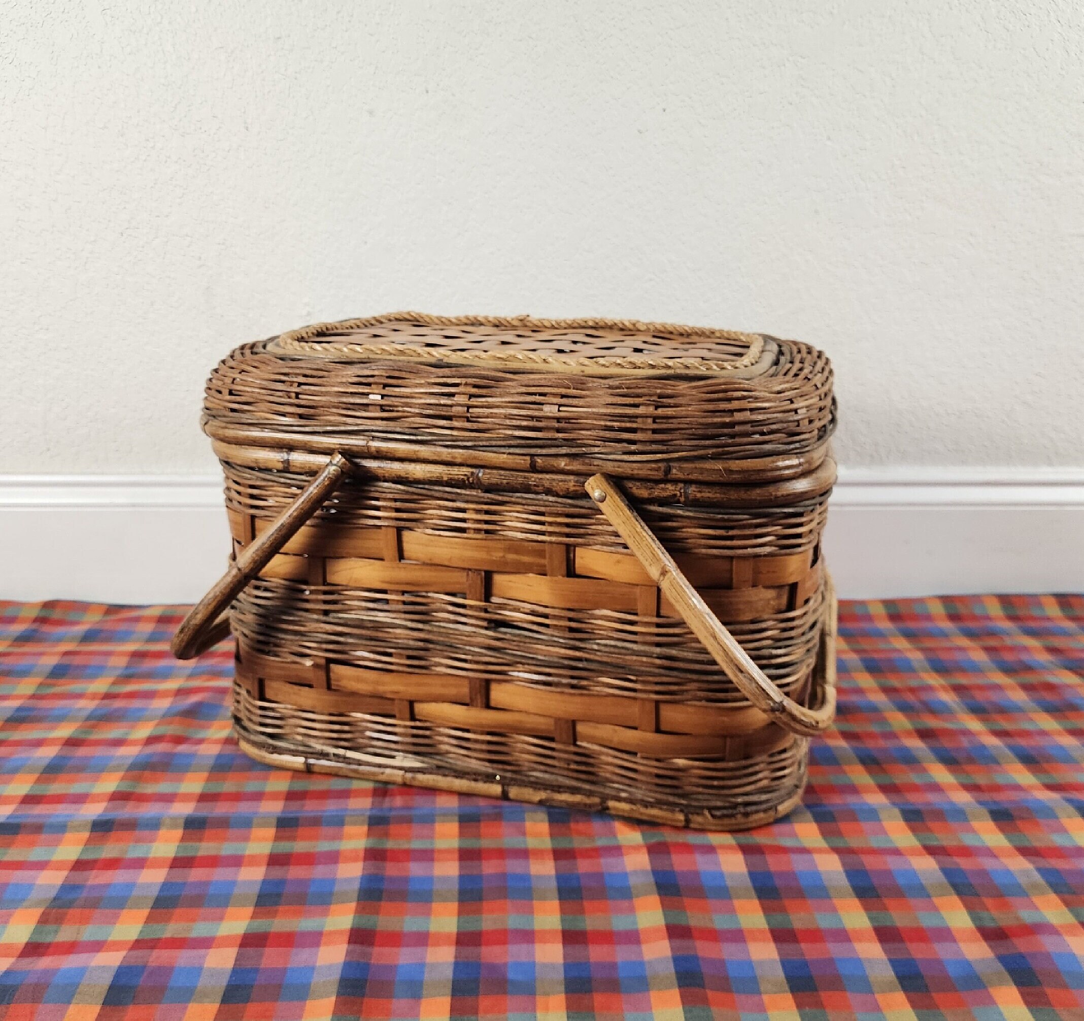 Vintage Large Wicker Picnic Basket With Handles, Outdoor Indoor Storage
