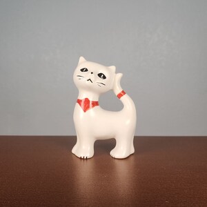 Figurka kota z ceramiki vintage, biała statua kota