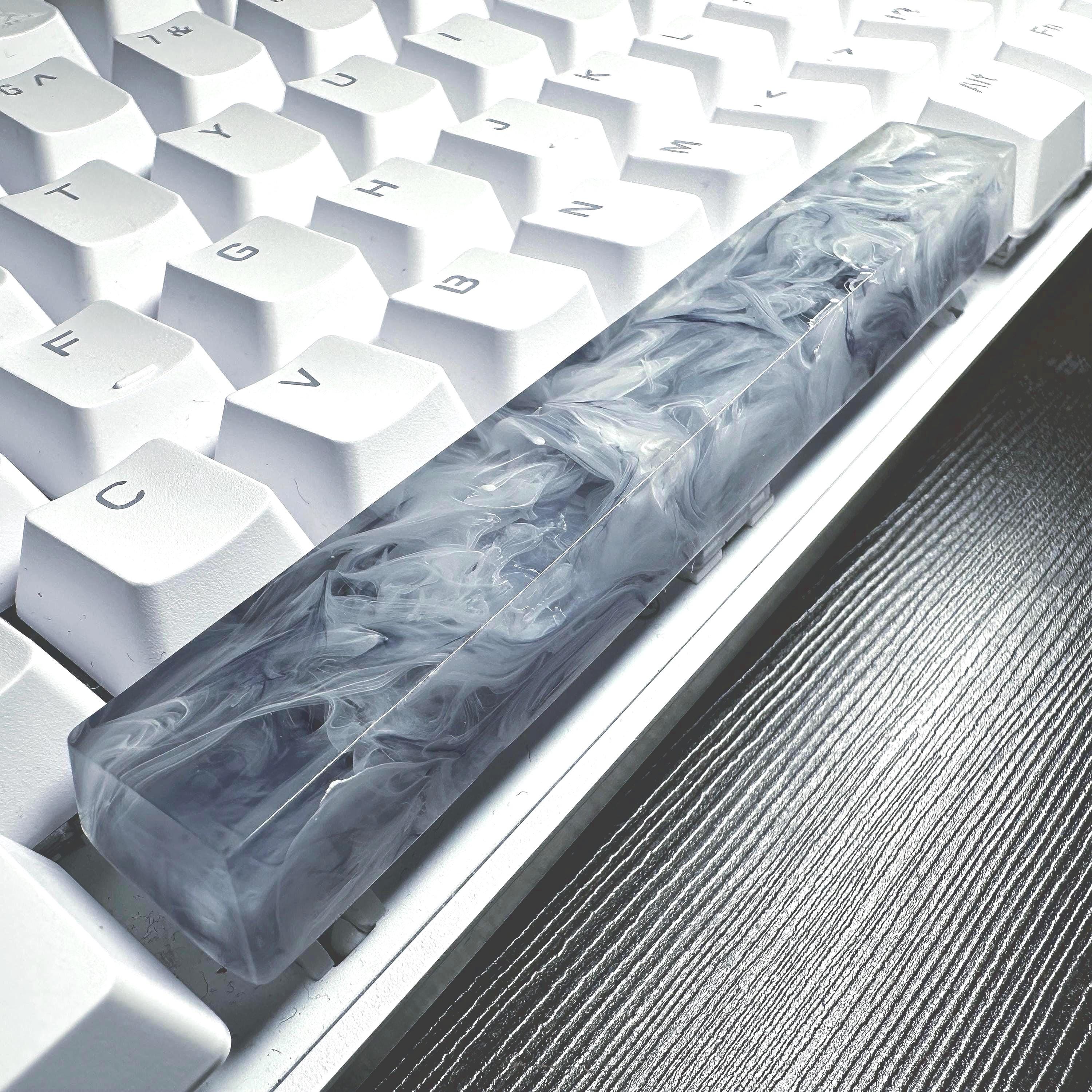 Light Marble Keycap - Custom Resin Artisan (white & Black Swirl 