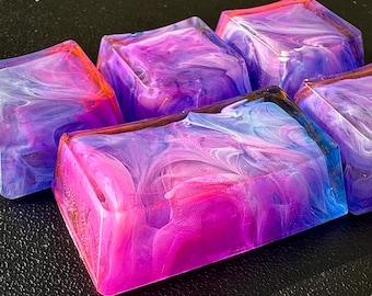 Vaporwave Fade Keycap - Custom Resin Artisan (Pink & Blue Swirl) | OEM Profile, Cherry MX Compatible | Handmade for Mechanical Keyboards
