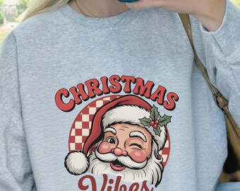 Vintage Style Christmas Sweatshirt – Retro Santa Claus “Christmas Vibes” Holiday Graphic Crewneck for Women