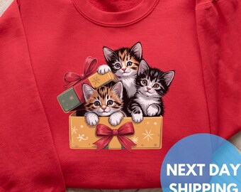 Retro Cat Christmas Sweatshirt – Vintage Kittens in Gift Boxes Holiday Crewneck for Women