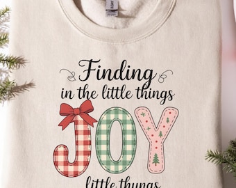 Joy Christmas Sweatshirt – Buffalo Plaid Holiday Crewneck with Bow and Festive Pattern Letters