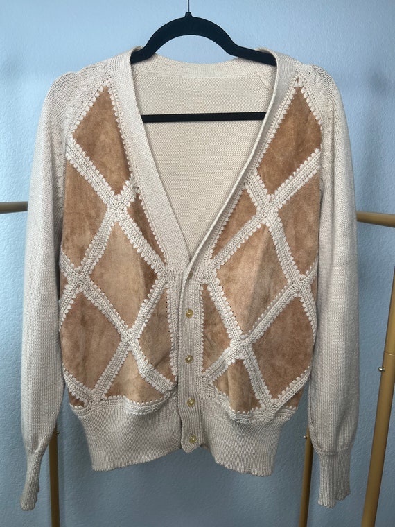 Vintage patched leather suede cardigan // size me… - image 4