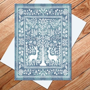 Cartão de Papelaria Elegante, Feriado de Inverno, Tapeçaria de Arte Folclórica Estilo Floresta, Veado, Saudação Artesanal Sofisticada XL Arte Original. MANDE UM ABRAÇO!