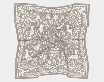 Ecru Gobeläng Sidenscarf | Rapphönsfågel, Skandinavisk Julkonst